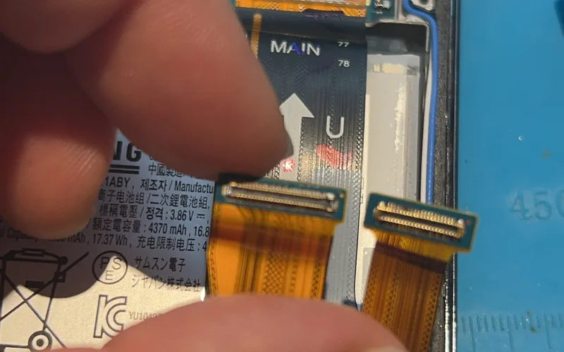 Samsung Galaxy A54 泡水檢測，拆機檢查主機板進水狀況